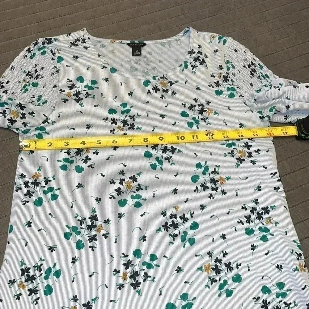 Ann Taylor blue floral blouse three quarter length bell sleeves with elastic XS - Picture 9 of 10